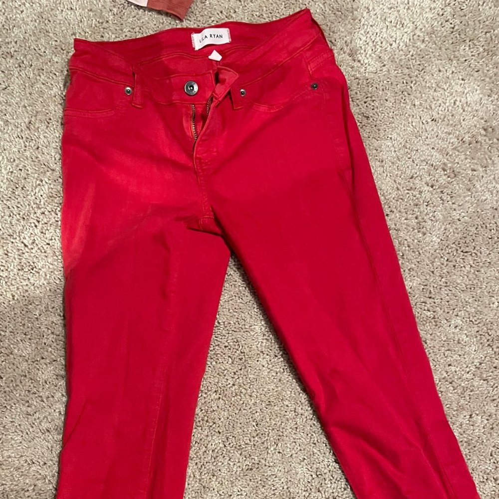 Lila Ryan l Red Jeans